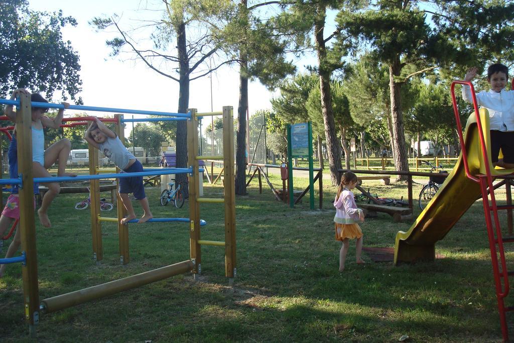 Club Del Sole Roseto Degli Abruzzi Easy Camping Village Extérieur photo
