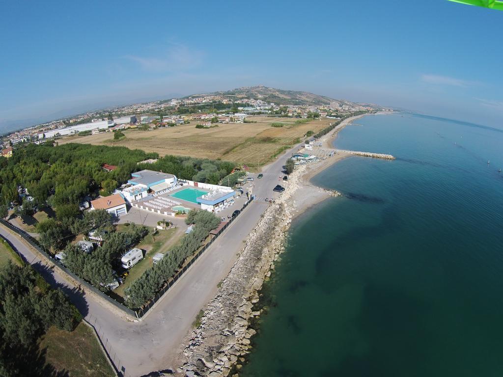 Club Del Sole Roseto Degli Abruzzi Easy Camping Village Extérieur photo